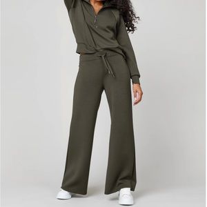NWT Spanx Airessentials Wide Leg Pants